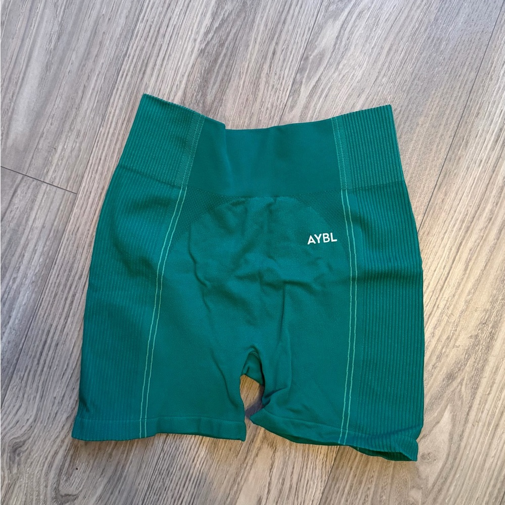 AYBL Women's Reflex Seamless Shorts - Emerald Green